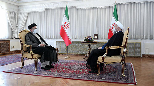 قیاسی بین دولت روحانی و رئیسی